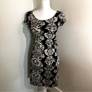 5/$20! Forever 21 black/cream floral mini dress S